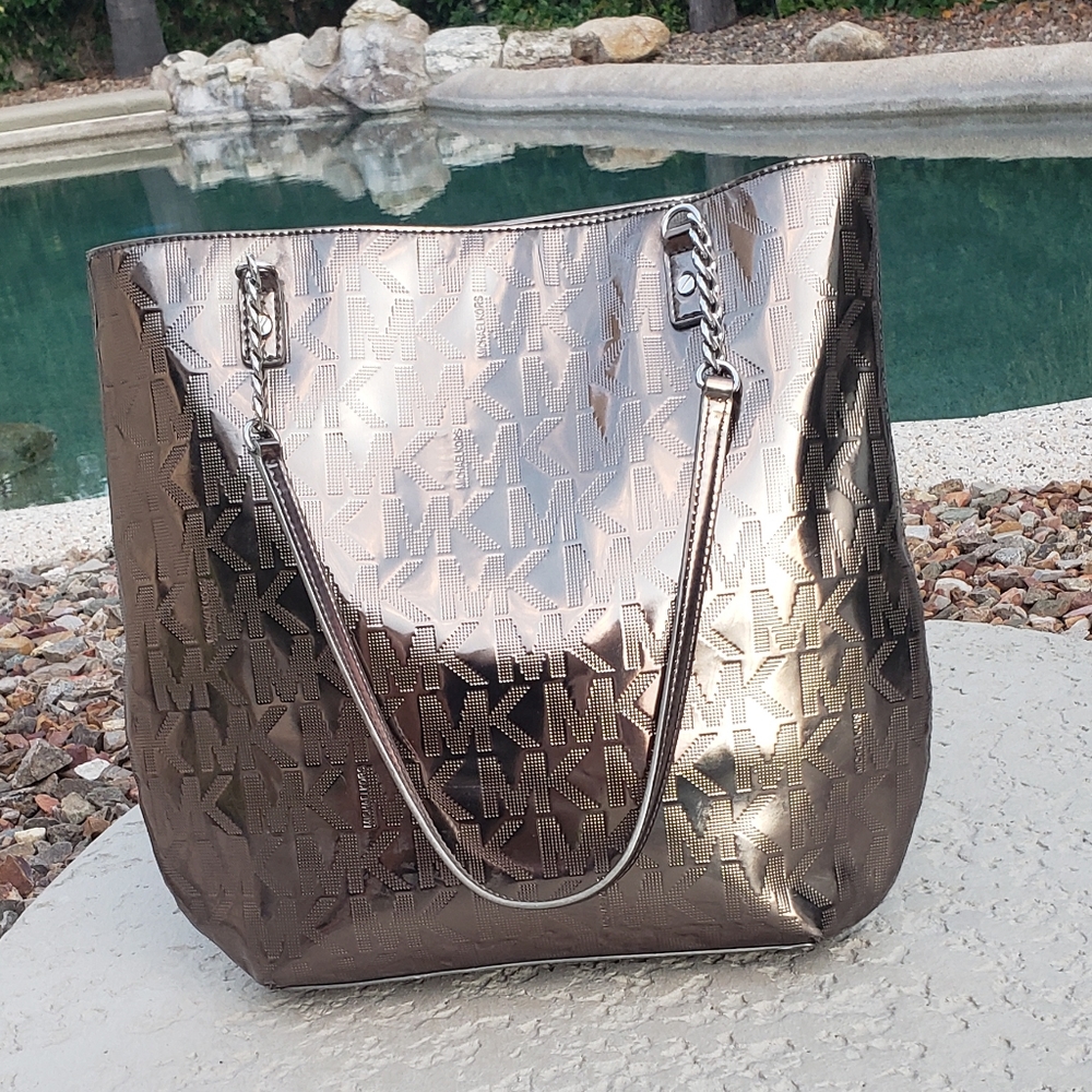 Michael Kors signature large tote monogram bag metallic gunmetal mirror